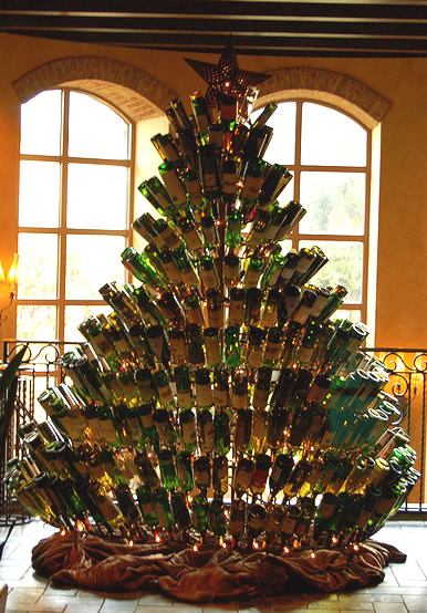 wine-bottle-christmas-tree