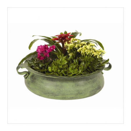 Flower pot - via Achla Designs