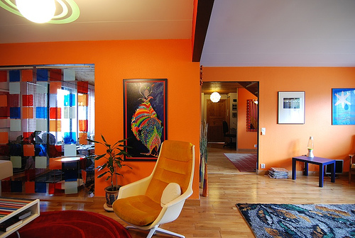 Artisitc Orange Living Room Design