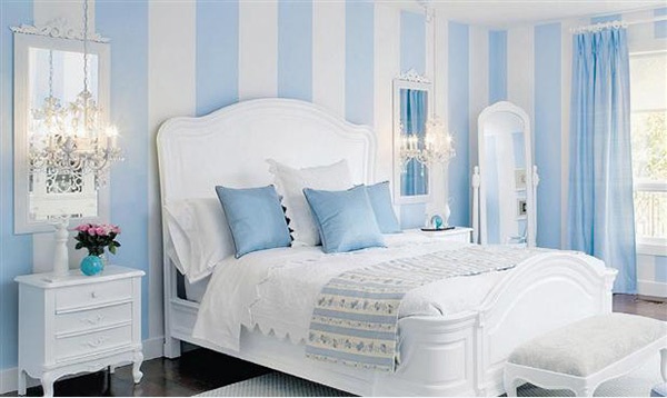 Dazziling Bedrooms with Striped Walls