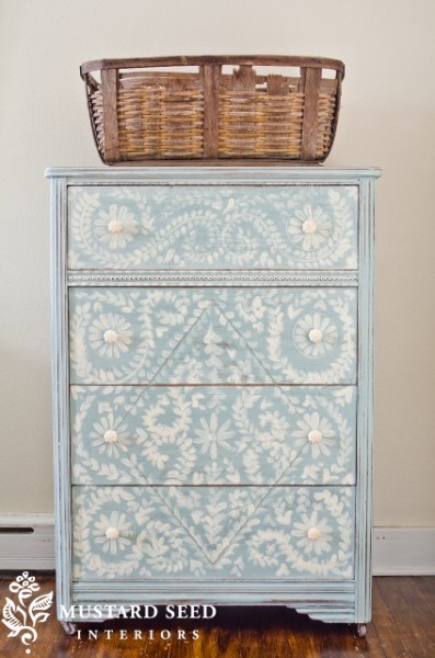 hand-painted-drawers