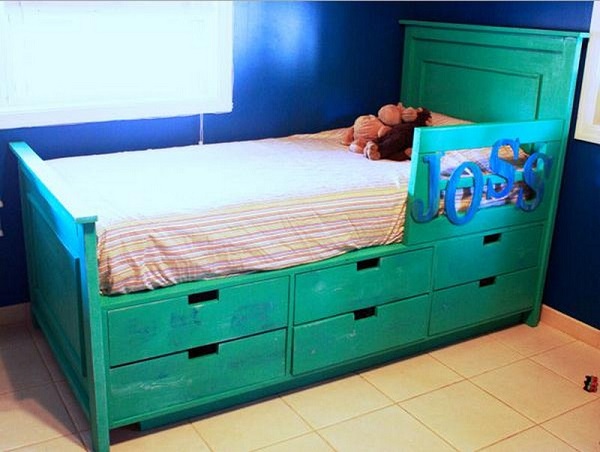 FILLMAN Storage Bed With Drawers