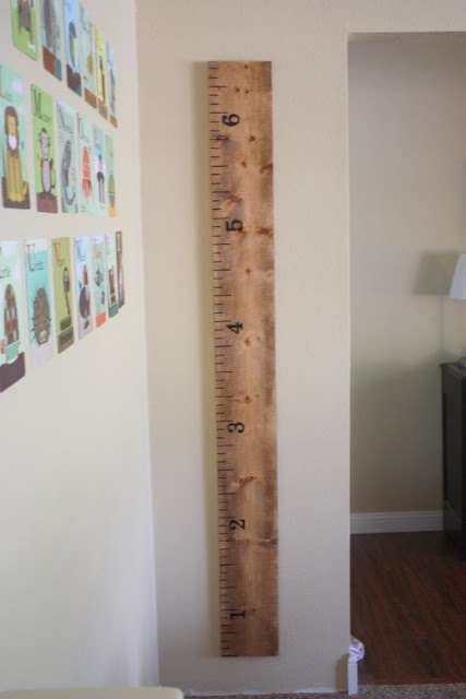 oversized ruler measuring chart