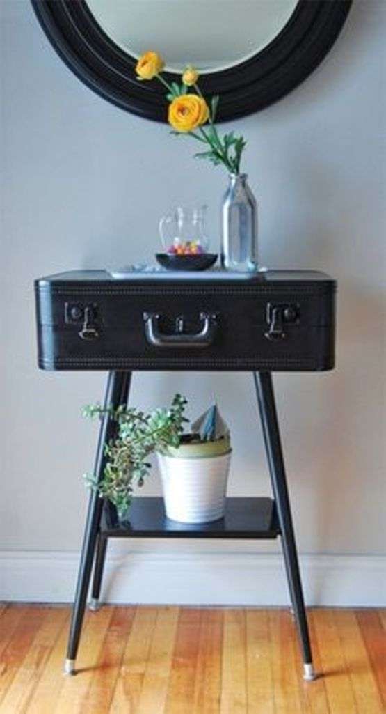 Suitcase as Console table