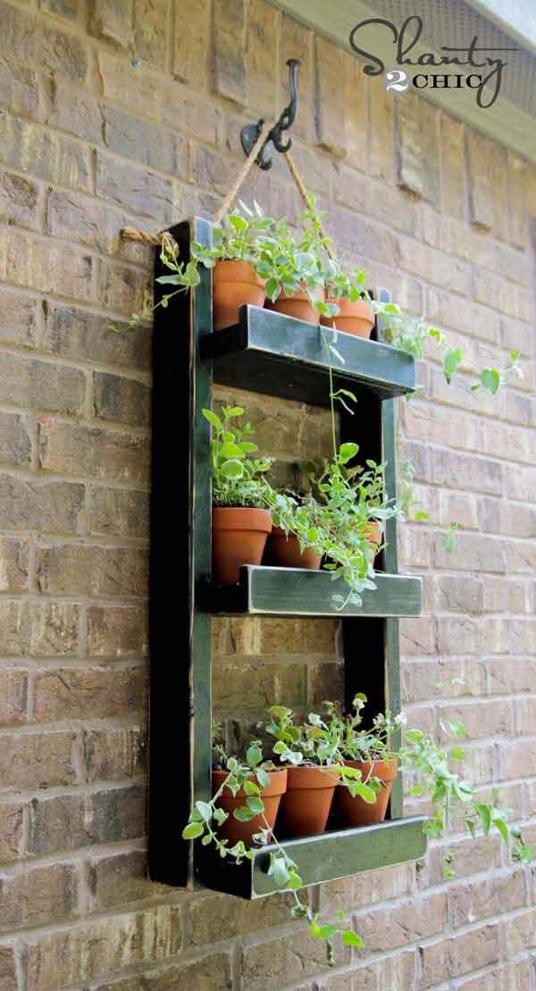 Pine wood planter for the wall