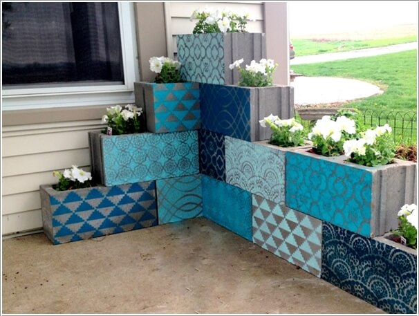 10 Awesome Ideas to Design a Cinder Block Garden