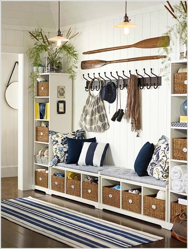 Decorate Your Walls in Nautical Style 1