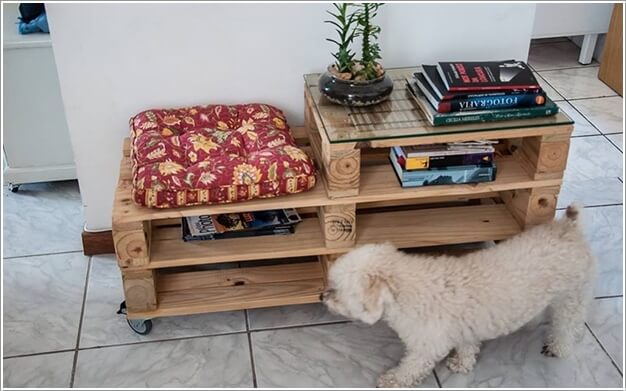Make Furniture for Your Living Room with Pallets 2