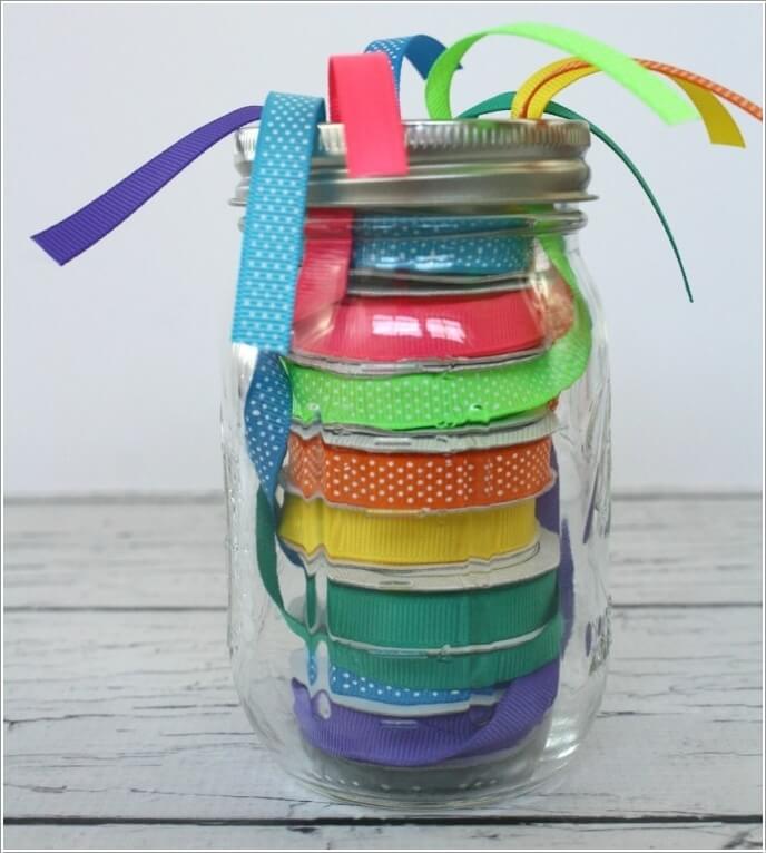 10 Clever Ways to Use Mason Jars for Storage 9
