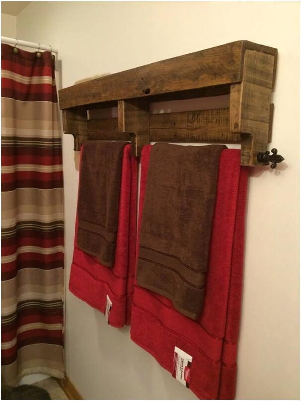 15 Cool DIY Towel Holder Ideas for Your Bathroom 4