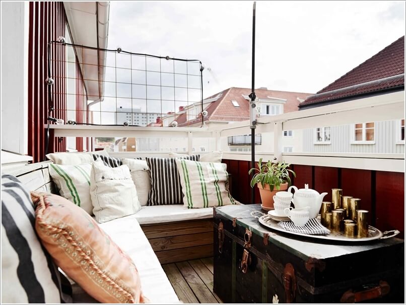 10 Cool DIY Furniture Pieces for Your Balcony 6