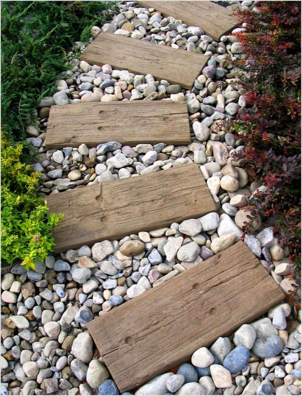 10 Cool Garden Walkway and Stepping Stones Combos 5