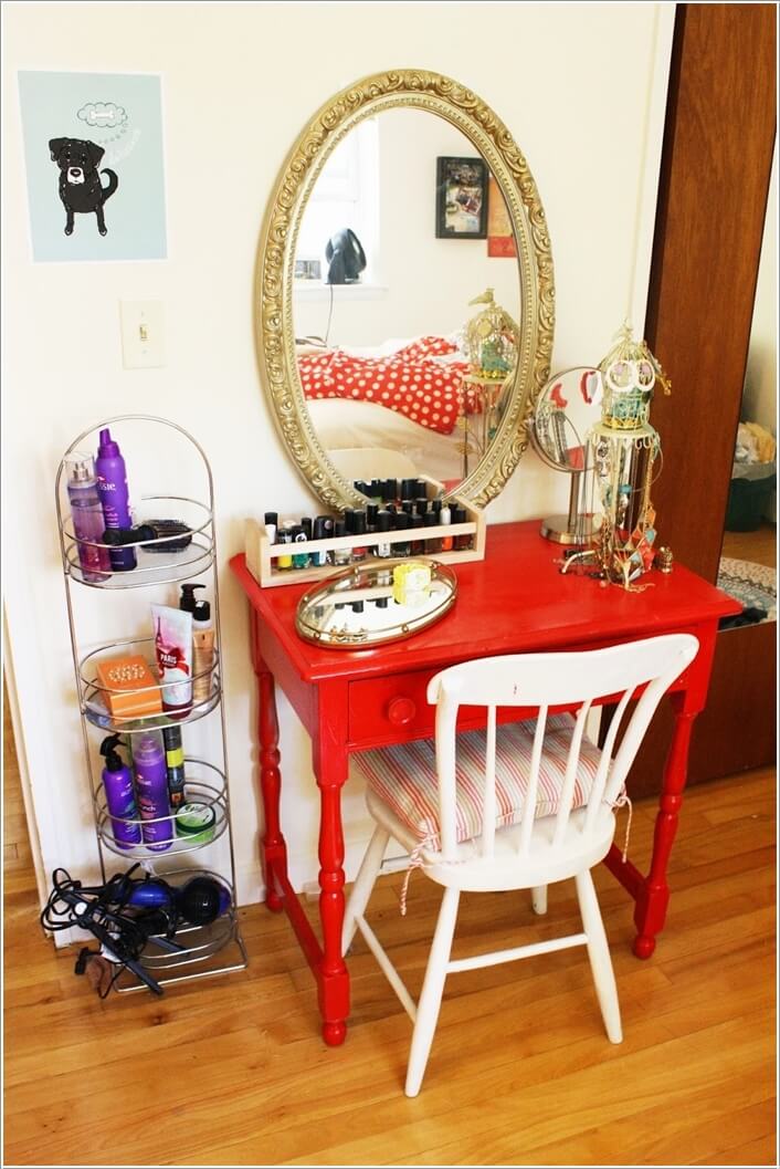 10 Cool DIY Makeup Vanity Table Ideas 9