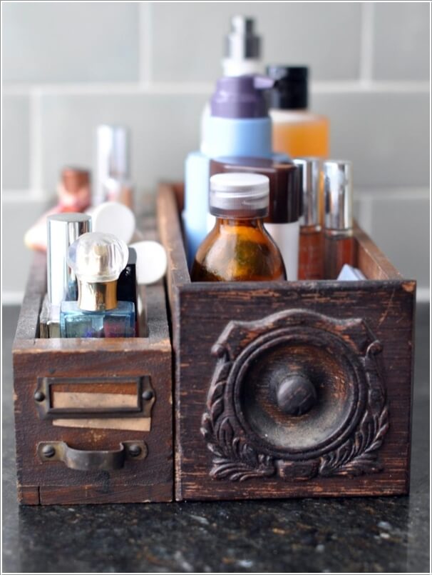 15 Clever Upcycled Bathroom Storage Projects 12