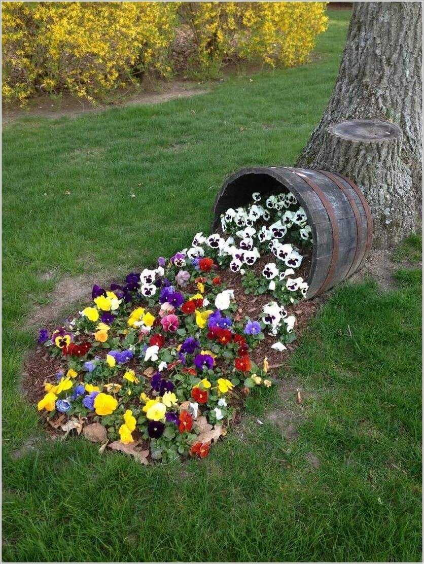 10-amazing-wine-barrel-projects-for-your-garden-1