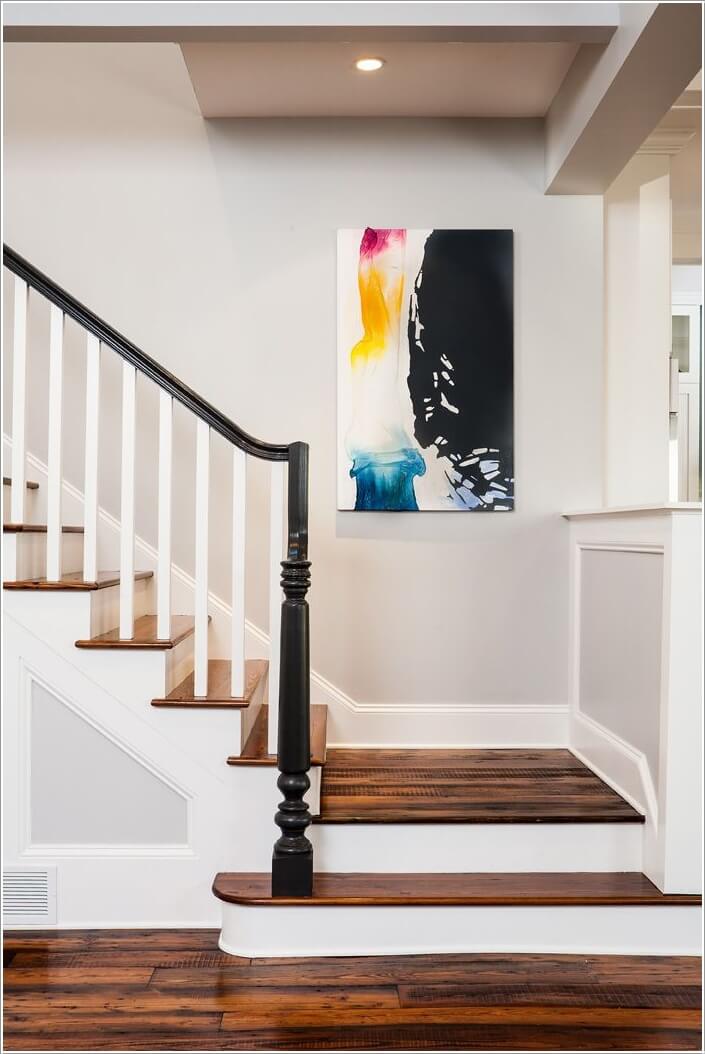 10-artistic-ways-to-decorate-your-staircase-area-9