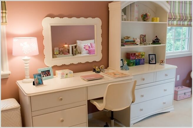 girls room table