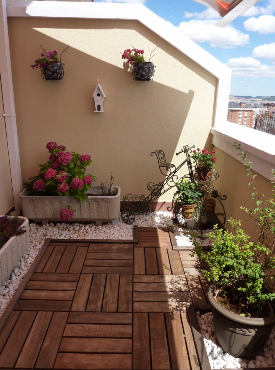 Decorate Your Balcony with Wood