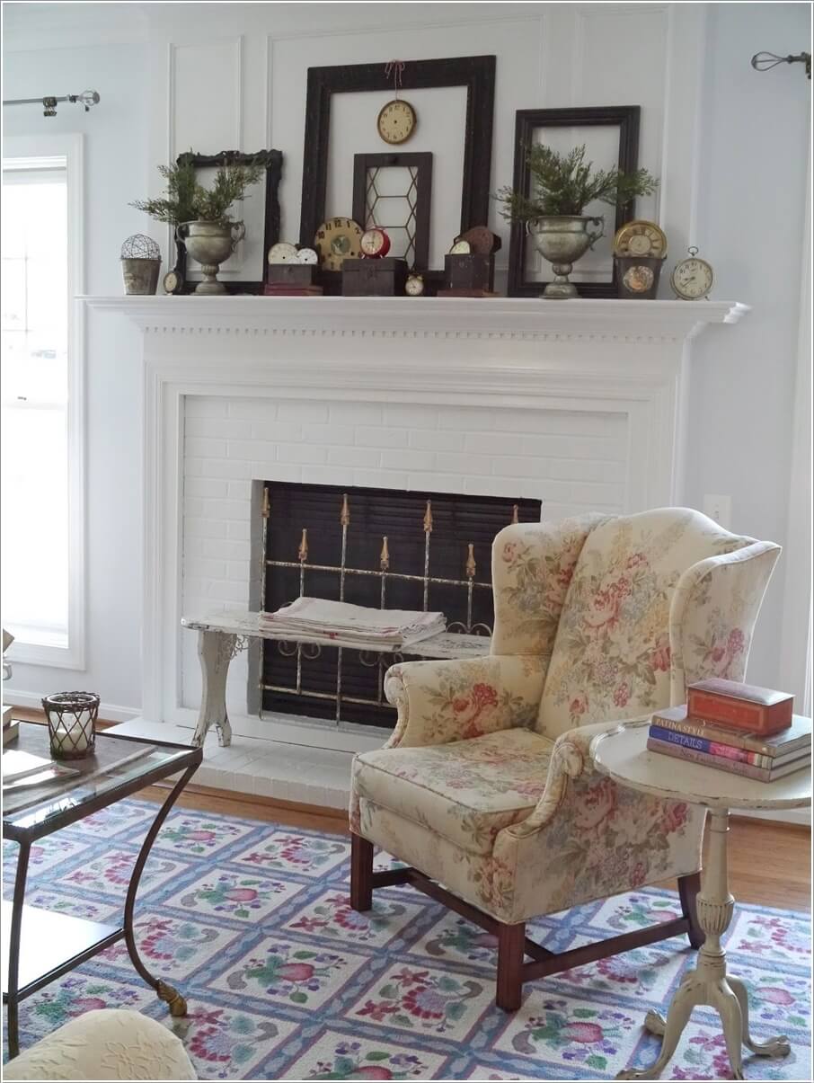 Home Decor Ideas with Empty Picture Frames 
