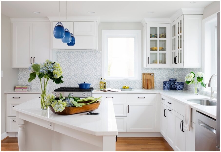 Ways to Decorate with Blue and White 