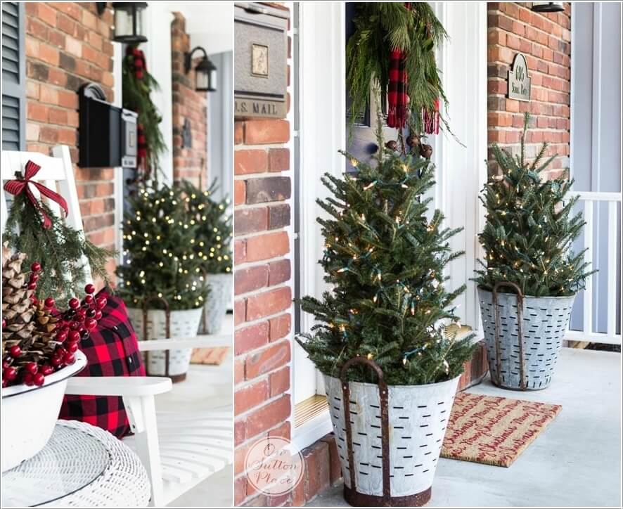 15 Front Entry Christmas Decor Ideas