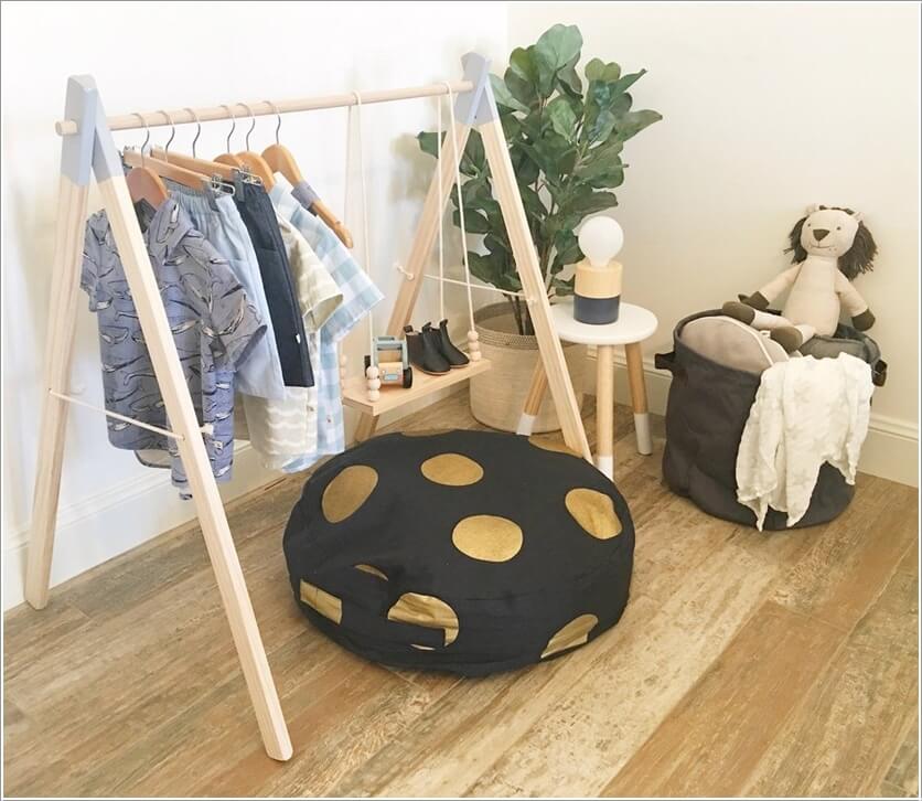 Kids Clothing Rack