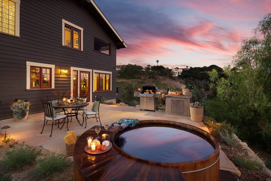 Outdoor Hot Tub