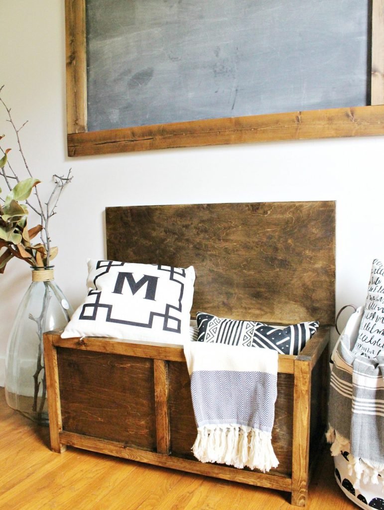 Entryway Projects with Reclaimed Wood