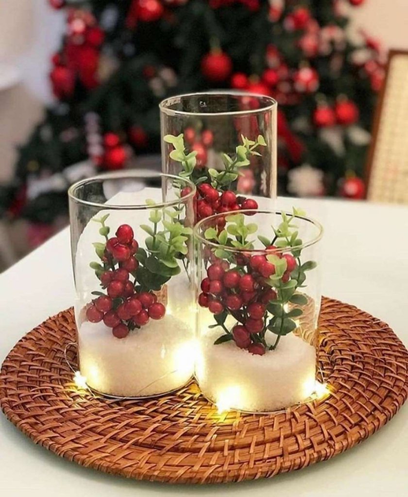 15 DIY Christmas Centerpiece Ideas 