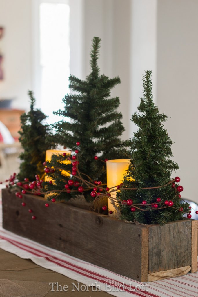 15 DIY Christmas Centerpiece Ideas 