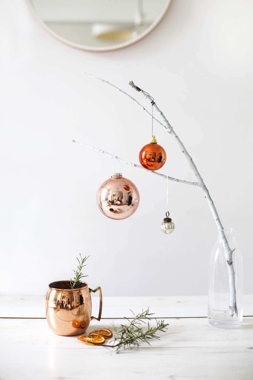 Minimalist Christmas Decor Ideas
