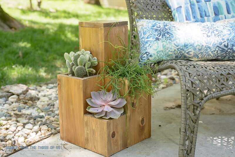 Planter tables 