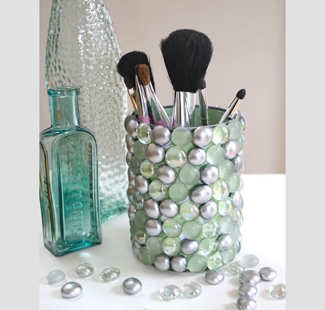 DIY Makeup Brush Holders 