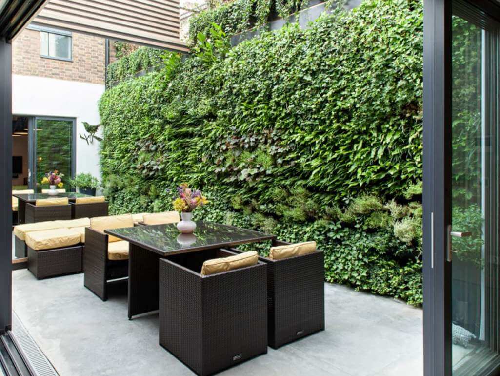 Benefits of Living Green Walls