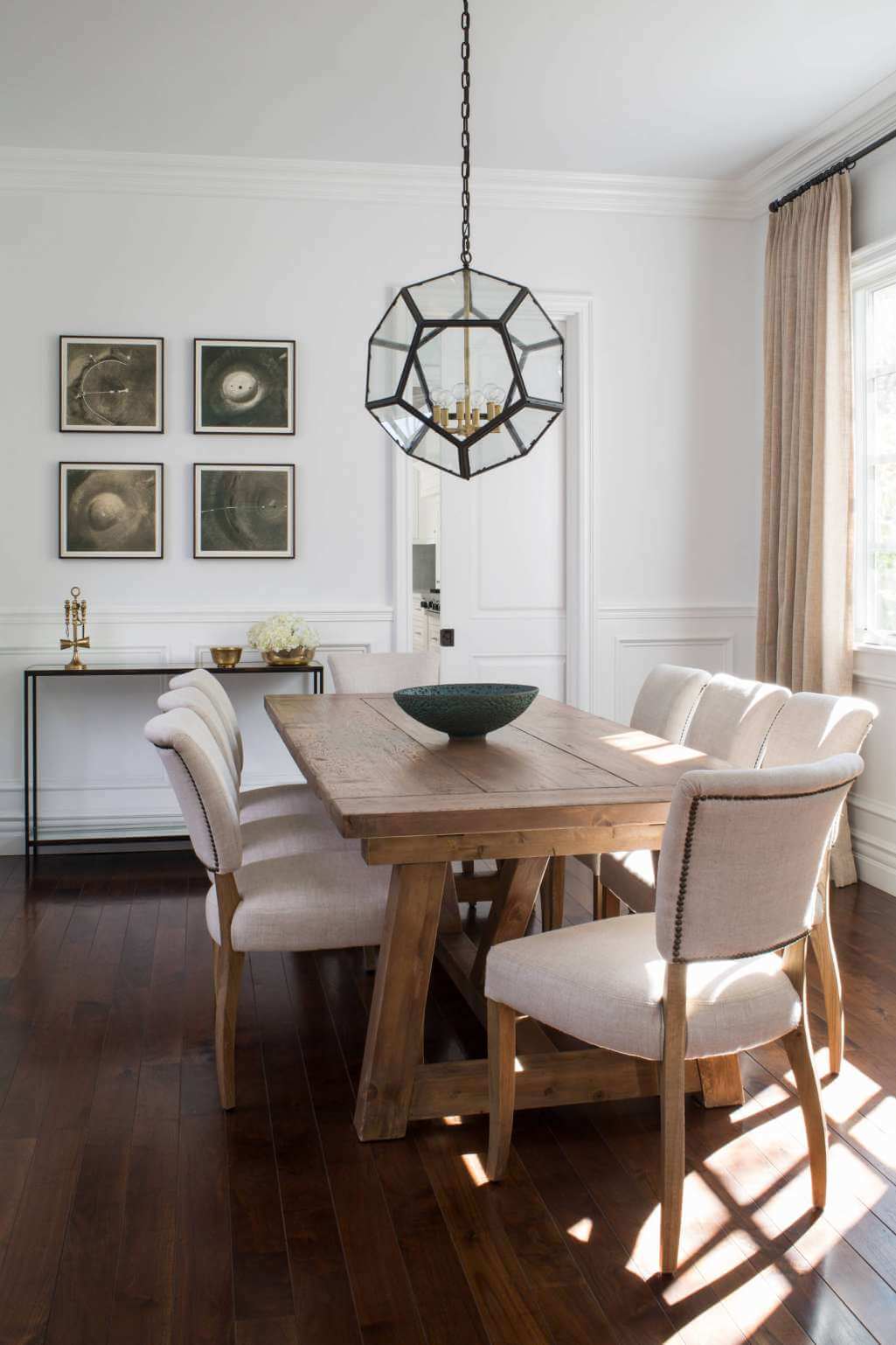 Ideas to Style a Dining Table 