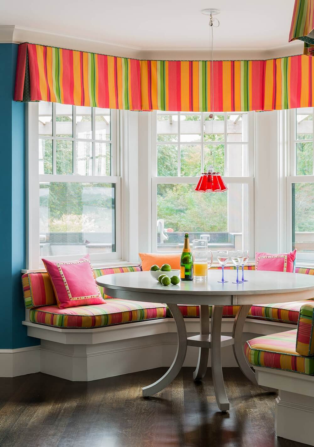 Colorful Dining Room Decor Ideas 