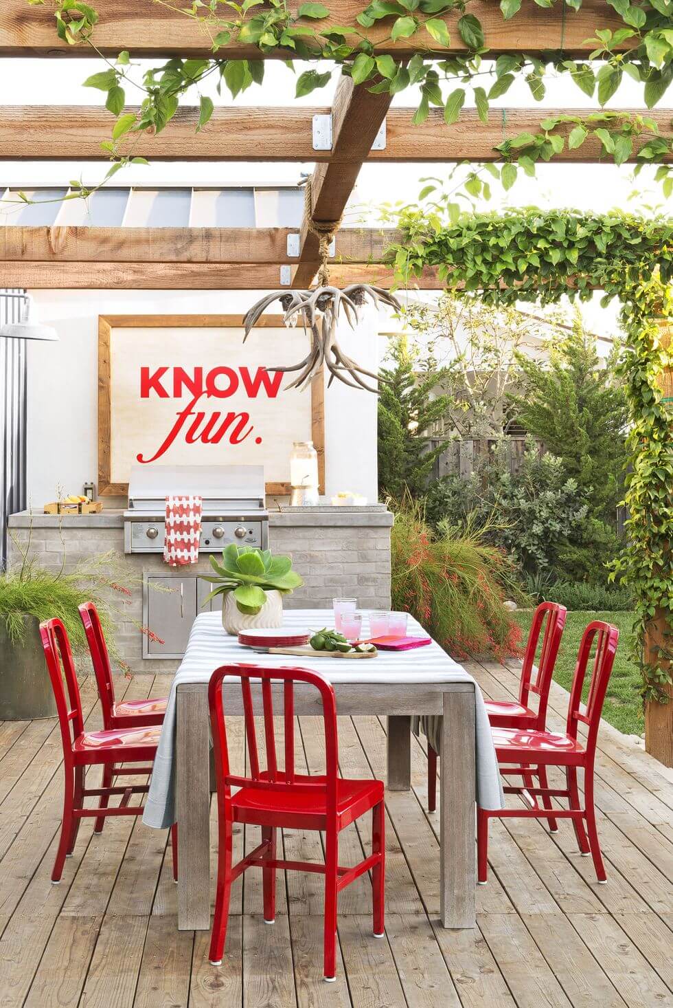 15 Interesting Outdoor Kitchen Features