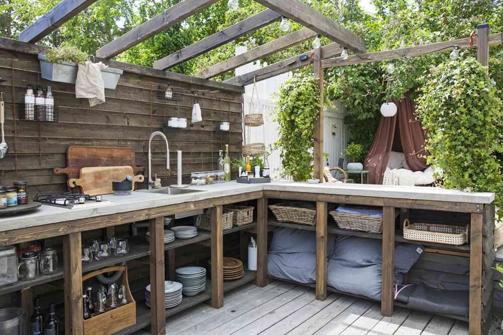 15 Interesting Outdoor Kitchen Features