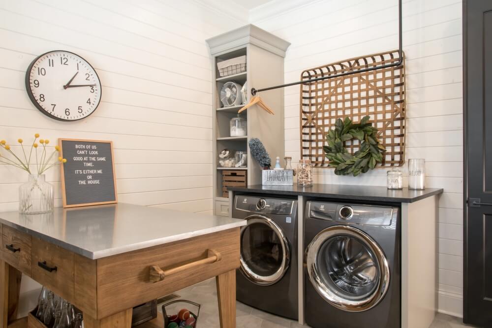 40 Laundry Room Wall Decor Ideas