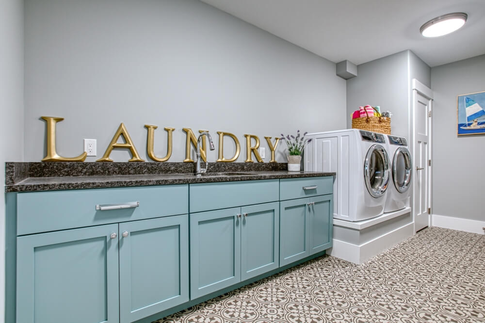 40 Laundry Room Wall Decor Ideas