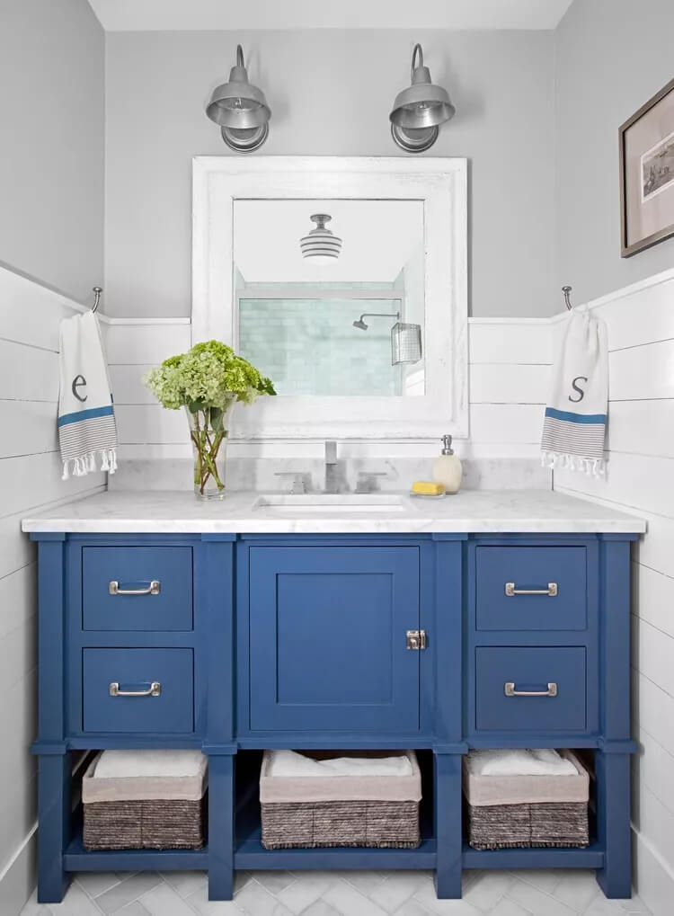 15 Vanity Backsplash Ideas 