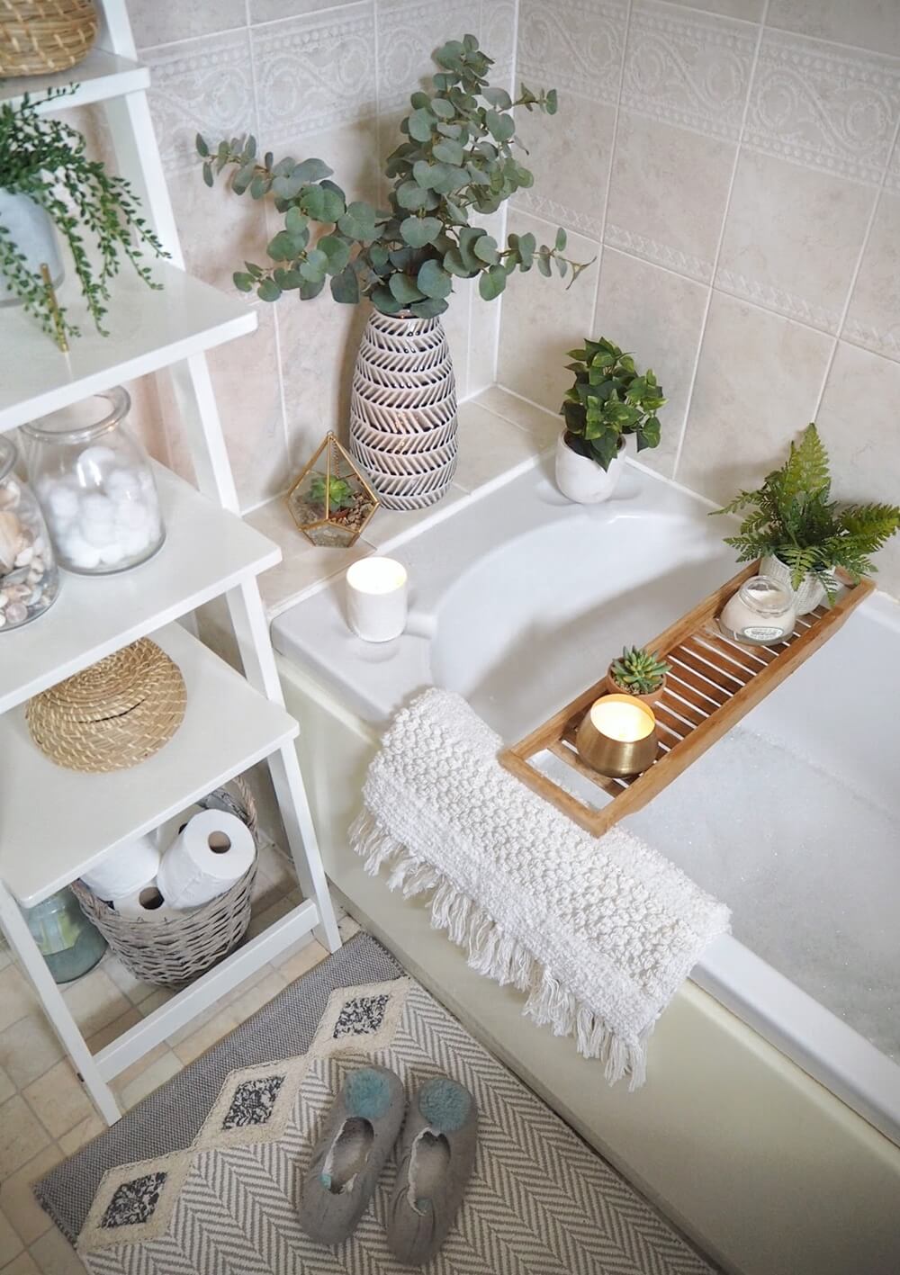 Quick and Easy Bathroom Decor Ideas 