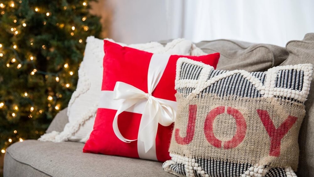 Regular Pillow Christmas Makeover