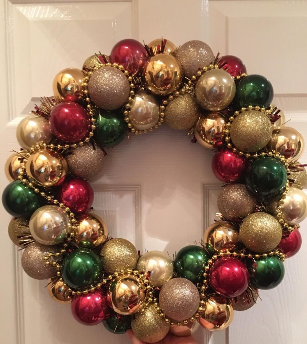 Christmas Bauble Wreath