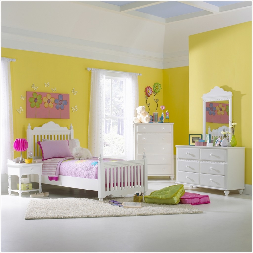 Kids’ Bedroom White Furniture Sets