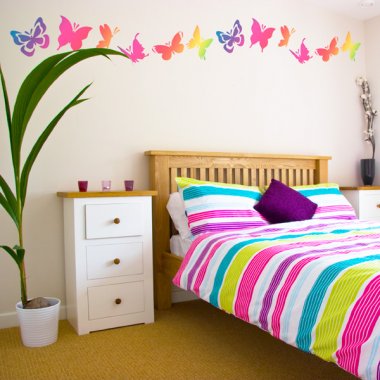 Butterfly-Bedroom-Wall-Decor-Ideas