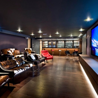 Spacious and  Bold Home Cinema Design