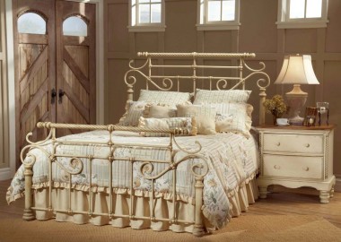 Royal White Wrough Iron Bed Design