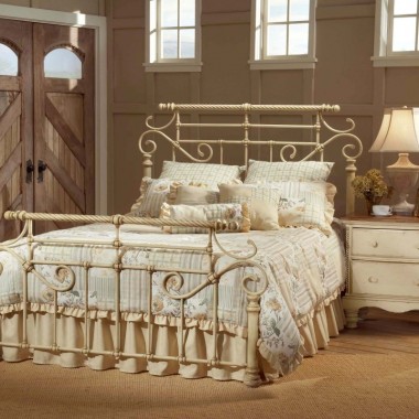 Royal White Wrough Iron Bed Design