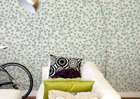 Elegant and bright living room wallpaper design